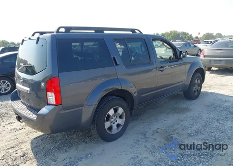 2010 Nissan Pathfinder S z USA, uszkodzony, nr VIN 5N1AR1NB2AC619060